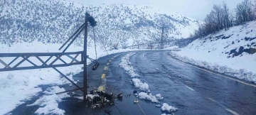 Şırnak’ta olumsuz hava şartlarına rağmen elektrik arızası giderildi
