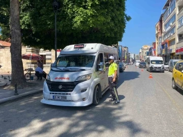 Sivil polis tespit etti, gereksiz korna çalan sürücülere ceza yağdı
