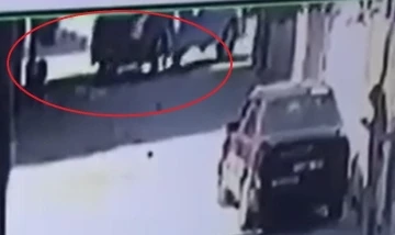 Sokakta oyun oynadığı esnada kargo aracının altında kalarak can veren 4 yaşındaki Elif’in babasının acısı dinmiyor
