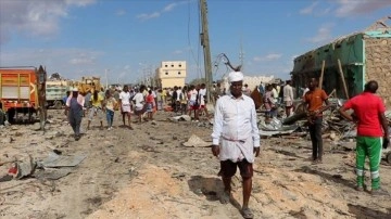 Somali'de bombalı araçla düzenlenen saldırıda en az 10 kişi hayatını kaybetti