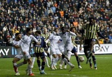 Spor Toto Süper Lig: Adana Demirspor: 1 - Fenerbahçe: 1 (Maç sonucu)