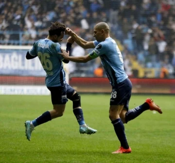 Adana Demirspor 3 puanı 3 golle aldı