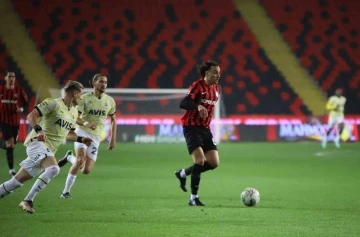 Spor Toto Süper Lig: Gaziantep FK: 0 - Fenerbahçe: 1 (Maç devam ediyor)
