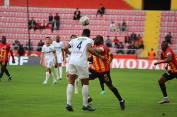 Spor Toto Süper Lig: Kayserispor: 0 - Kasımpaşa: 0 (İlk yarı)
