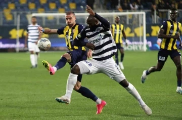 Spor Toto Süper Lig: MKE Ankaragücü: 0 - Kasımpaşa: 0 (İlk yarı)
