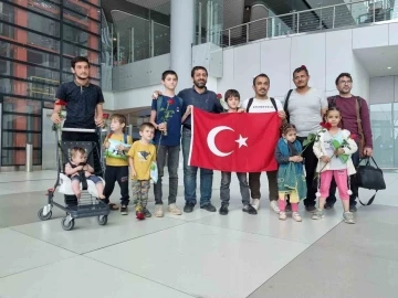 Sudan’daki Türk vatandaşların tahliyesi devam ediyor: Üçüncü kafile İstanbul’a getirildi
