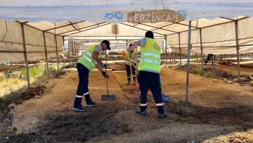 Sultanbeyli’ de kurban alanlarında temizlik süreci başladı
