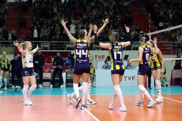 Sultanlar Ligi: Fenerbahçe: 3 - V. Bank: 1