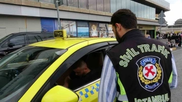 Taksim’de taksilere yönelik denetim gerçekleştirildi