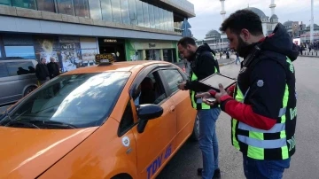 Taksim’de ticari taksi denetimi
