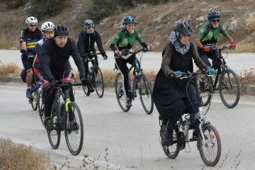 Tarih öncesine pedalladılar
