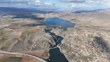 Tarih ve doğa ile iç içe olan Çeşnigir Köprüsü ve Kanyonu’na yoğun ilgi
