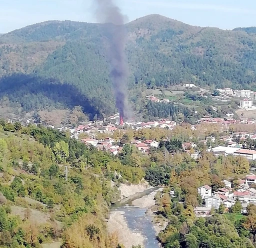 Tarihi camide yangın çıktı
