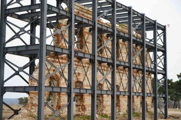 Tarihi Edirne Asker Hastanesi’nin geriye kalan tek duvarı korumaya alındı
