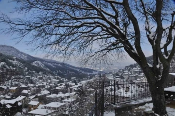 Tarihi ilçenin kış güzelliği mest etti
