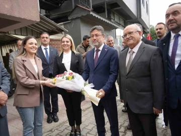 Tarım Bakanı Yumaklı oda ve sivil toplum kuruluşlarını ziyaret etti
