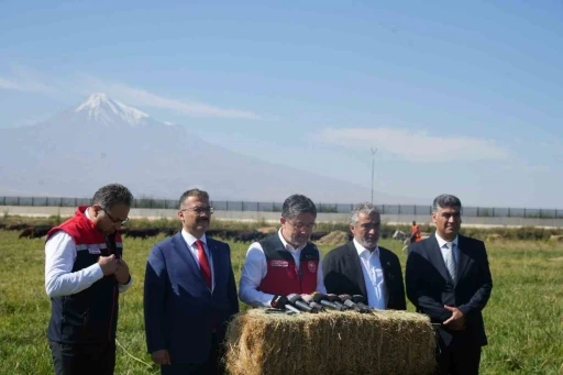 Tarım ve Orman Bakanı Yumaklı, taklit ve tağşiş ürünlerle ilgili açıklamalarda bulundu
