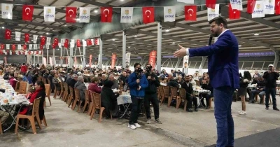 Tarsuslular Ramazan’ın ilk gününde iftar sofrasında buluştu
