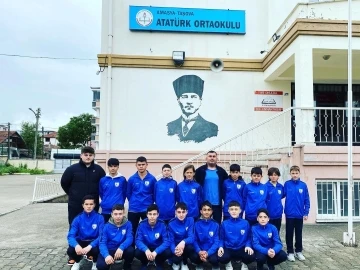 Taşovalı sporcular atletizm müsabakalarında başarıya koştu
