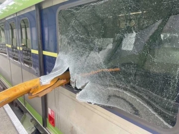 Tayvan’da inşaat vinci metronun üzerine düştü: 1 ölü, 8 yaralı
