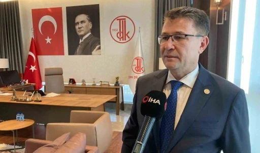 TDK Başkanı Mert: “Pazar günü itibarıyla oylama tamamlandı ve büyük bir farkla ‘kalabalık yalnızlık’ birinci çıktı”
