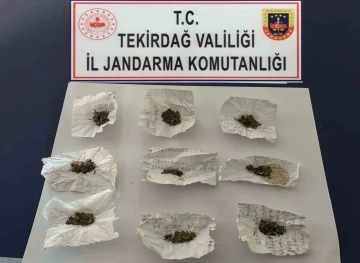 Tekirdağ’da üst araması yapılan 3 kişiden uyuşturucu çıktı
