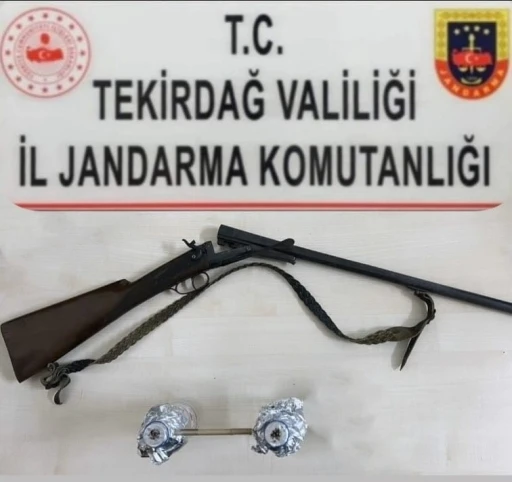 Tekirdağ’da uyuşturucu, silah ve içki operasyonu
