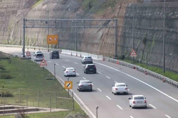 TEM’in Bolu geçişinde akıcı yoğunluk
