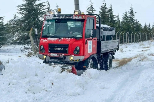 Tepebaşı’nda kar yağışına hızlı müdahale
