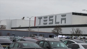 Tesla, ABD'de bazı elektrikli araç modellerinin fiyatlarında artışa gitti