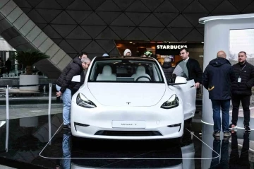 Tesla araçlara yoğun ilgi
