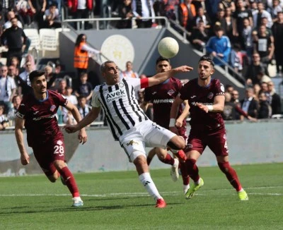 Altay evinde 2 golle yenildi 