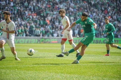 TFF 3. Lig: Bursaspor: 1 - Silifke Belediyespor: 1
