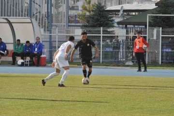 TFF 3. Lig: Talasgücü Belediyespor: 1- Küçükçekmece Sinopspor: 2
