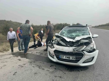 Tıra arkadan çarpan otomobil sürücüsü yaralandı
