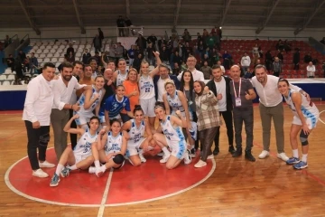  İzmit Belediyespor: 86 - Tarsus Belediyesi: 82