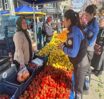 Toplum destekli polislerden bilgilendirme çalışması
