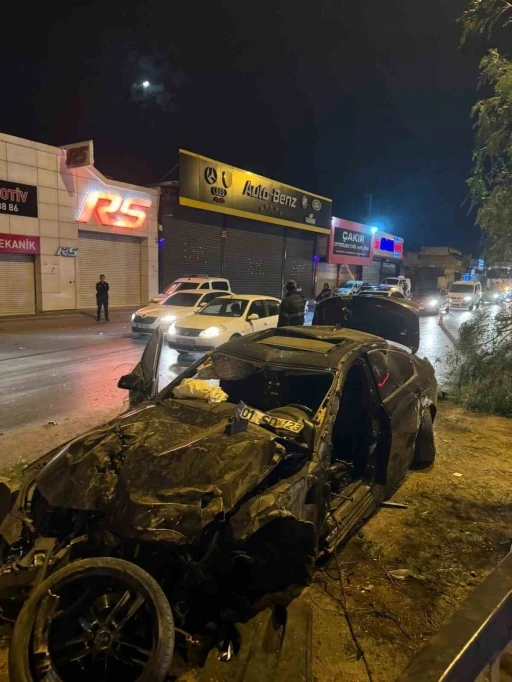 Trafik kazası anbean görüntülendi
