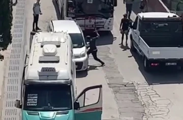 Trafikte tartıştığı sürücüyü bıçaklayan minibüs şoförü tutuklandı
