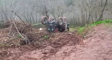 Traktör altında kalan sürücü hayatını kaybetti