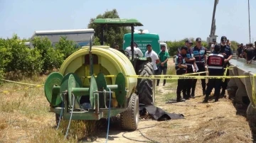 Traktör ile ilaç tankının arasındaki şafta kıyafetleri dolanan kız feci şekilde can verdi
