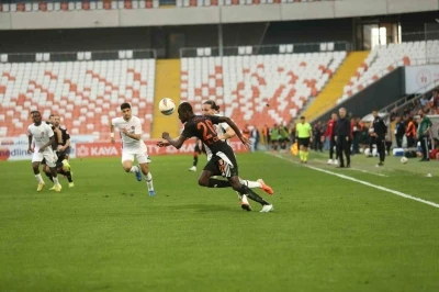 Trendyol 1. Lig: Adanaspor: 1 - Fatih Karagümrük: 2