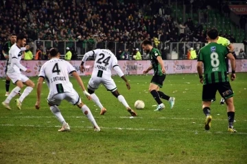 Trendyol 1. Lig: Sakaryaspor: 3 - Kocaelispor: 1
