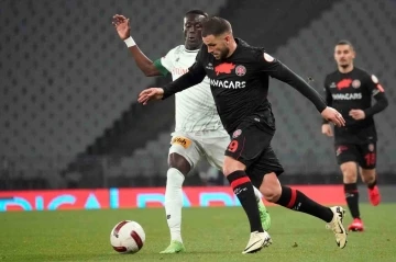 Trendyol Süper Lig: Fatih Karagümrük: 1 - Konyaspor: 1 (Maç sonucu)
