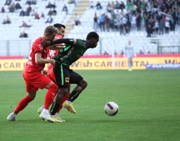 Trendyol Süper Lig: Konyaspor: 0 - Pendikspor: 0 (İlk yarı)
