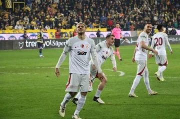 Trendyol Süper Lig: MKE Ankaragücü: 0 - Galatasaray: 3 (İlk yarı)
