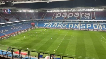 Trendyol Süper Lig: Trabzonspor: 0 - Sivasspor: 0 (İlk yarı)
