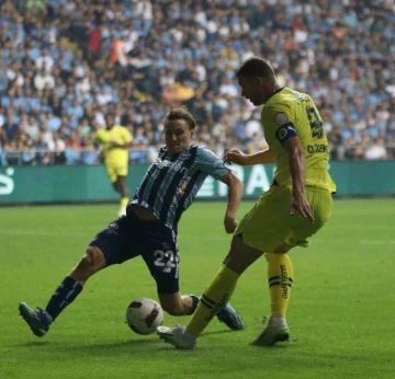 Trendyol Süper Lig: Y. Adana Demirspor: 0 - Fenerbahçe: 0 (İlk yarı)
