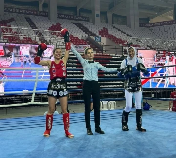 Tuncelili Kick Boks sporcusu Barut, şampiyon oldu