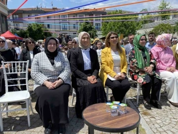 TÜRGEV Çocuk Kütüphanesi ve Atölye Merkezi’nin tanıtımını yaptı
